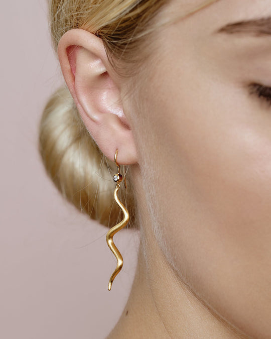 Wave Earrings Gold
