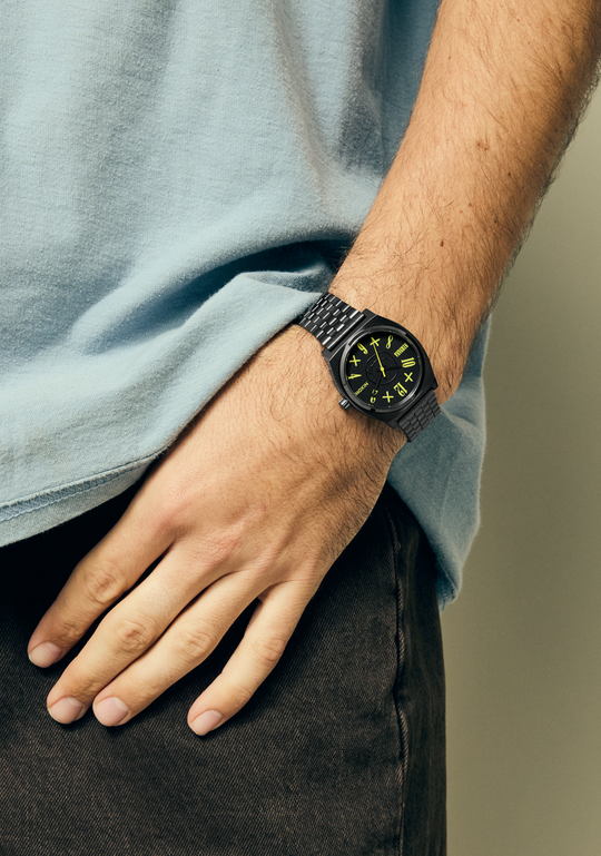 Nirvana Time Teller Sort 42 mm