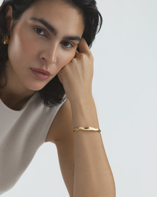 Wavy Bolded Cuff Gullfarget Armbånd