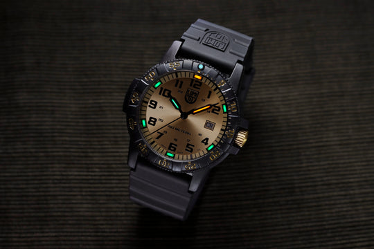 Leatherback Sea Turtle Sort / Champagne 44mm