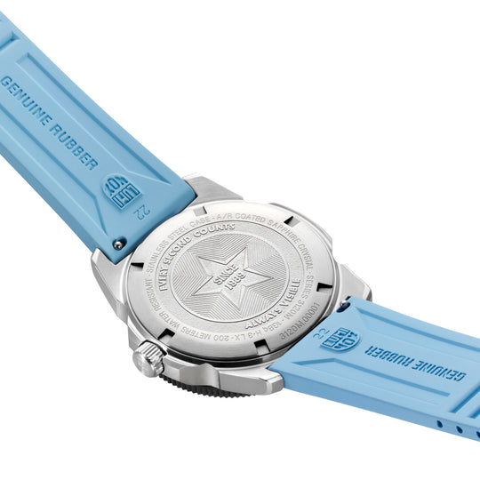 Pacific Diver Hvit Perlemor / Lys Blå 39mm