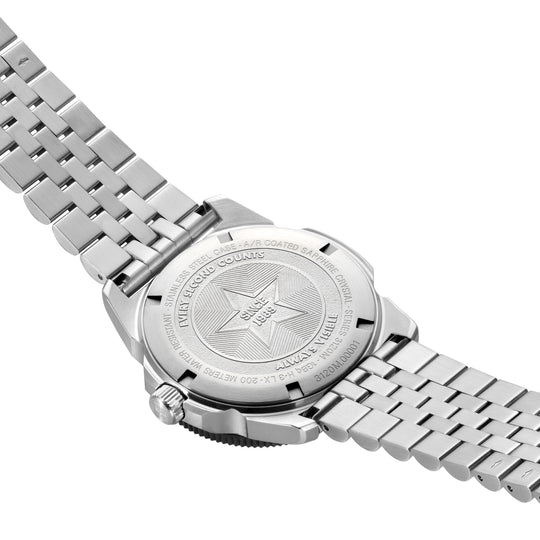 Pacific Diver Hvit Perlemor / Stål 39mm