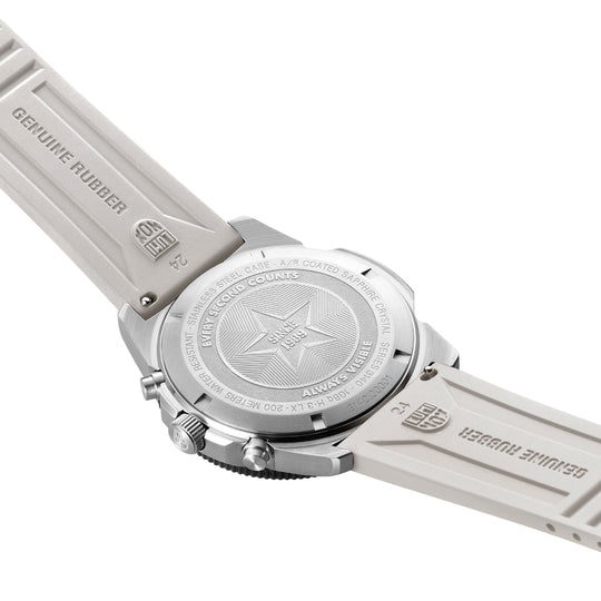 Pacific Diver Chrono Sort / Hvit 44mm