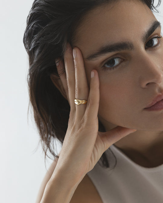 Wavy Bolded Gullfarget Ring - 56