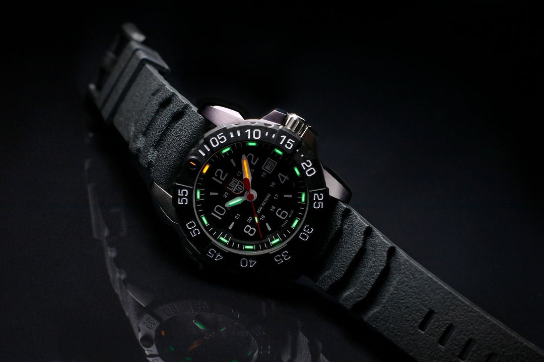 Navy Seal Steel Sort / Sort 45mm