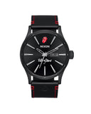 Nixon Sentry Rolling Stones herreklokke med sort rem (42mm)
