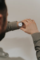 Inex herreklokke i stål med hvit skive (39,5mm)