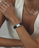 Mockberg Timeless dameklokke med sort rem (19x28mm)