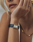 Mockberg Timeless dameklokke med sort rem (19x28mm)