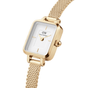 DW Quadro Mini Evergold dameklokke i gullfarget stål (15,4x18,2mm)