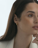 Mockberg Pavé Precious Hoops øreringer i gullfarget stål (small)