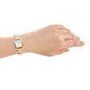 DKNY City Bangle dameklokke i gullfarget stål (22x30mm)