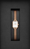 DW Quadro Mini Melrose dameklokke i rosefarget stål (15,4x18,2mm)
