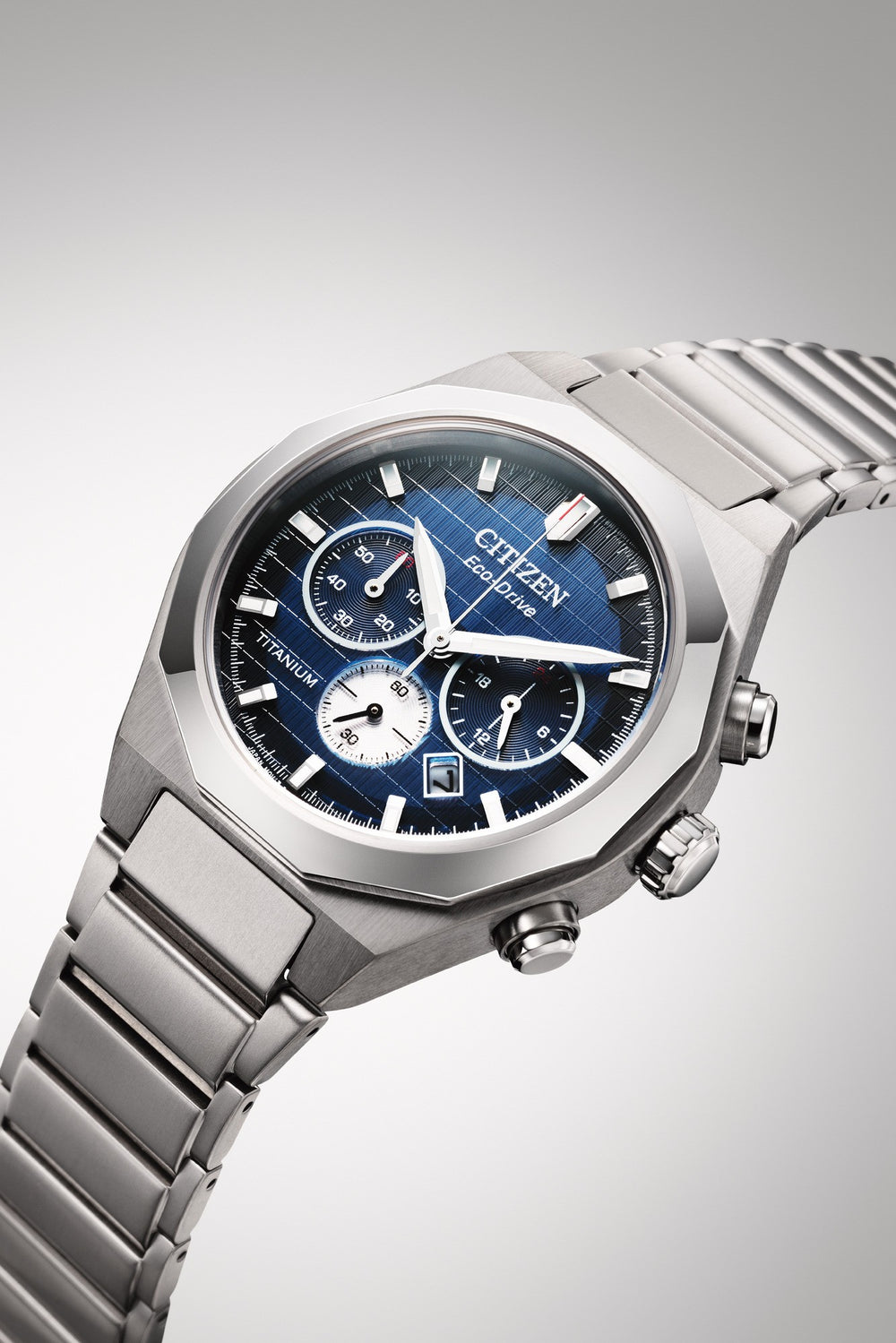Super-Titanium Zenshin Senkei Eco-Drive Sølvfarget / Blå 41mm