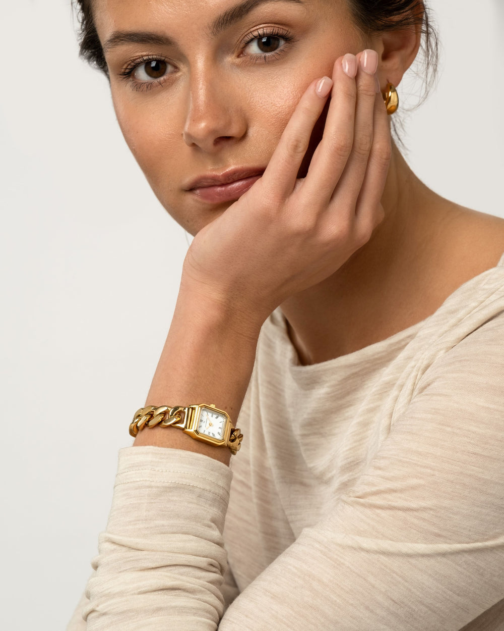 Grace Gullfarget / Hvit 18x19mm