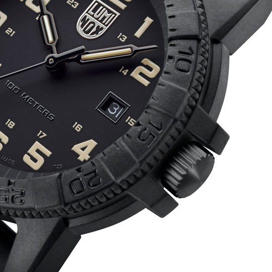Leatherback Sea Turtle Giant Sort / Sort 44mm