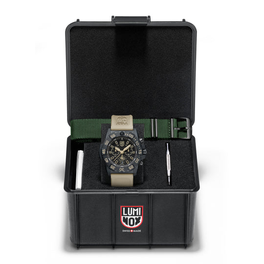 Navy Seal Chrono Sort / Beige 45mm / Sett med natorem