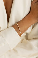 Mockberg x Kenza Zina armbånd i gullfarget stål (large)