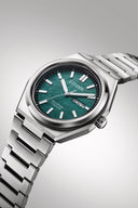 Citizen Supertitan Eco-Drive herreklokke i titan med grønn skive (39,5mm)