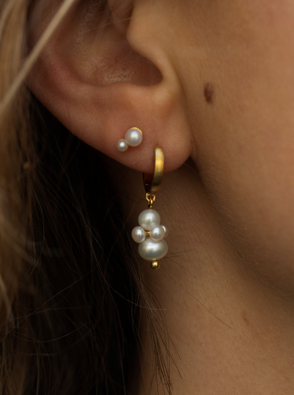 Pearl Double Stud Gold